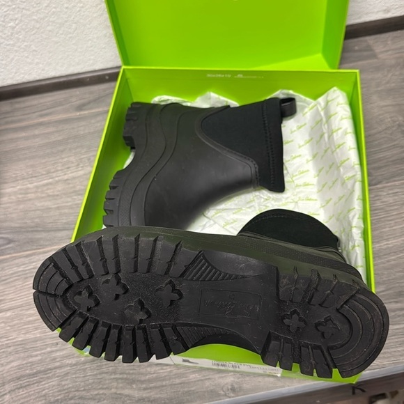 Sam Edelman Black PVC Waterproof Pull On Rounded Toe Rain Ankle Boots - Picture 3 of 7